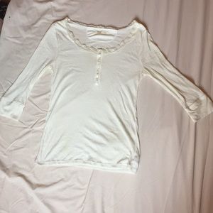 Beautiful white 3/4 sleeve top